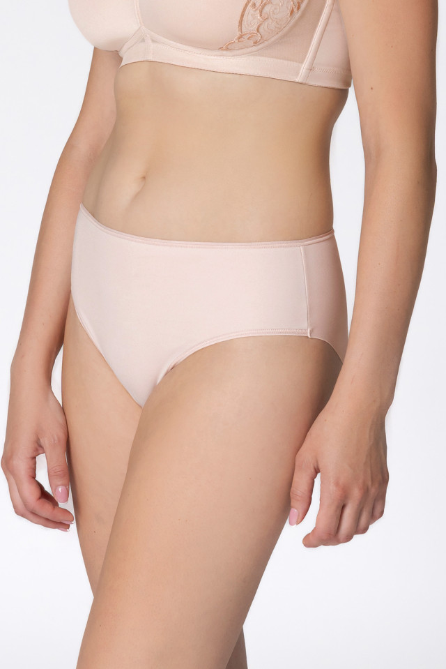 Classic briefs True. Color: beige