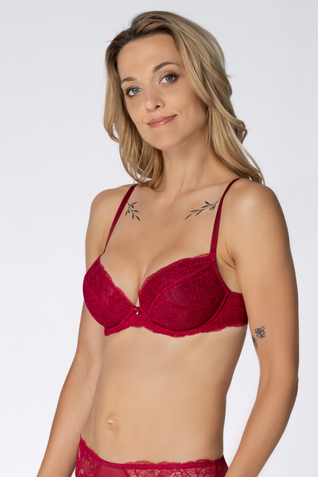 Bra Patricia. Color: red