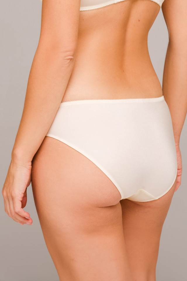 Briefs Jade. Color: milk white