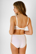 Bra Kamila. Color: milk white